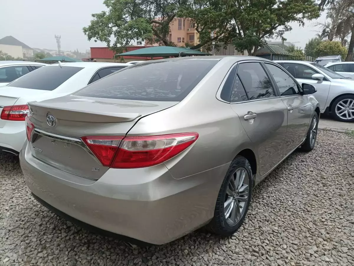 Toyota Camry   - 2015