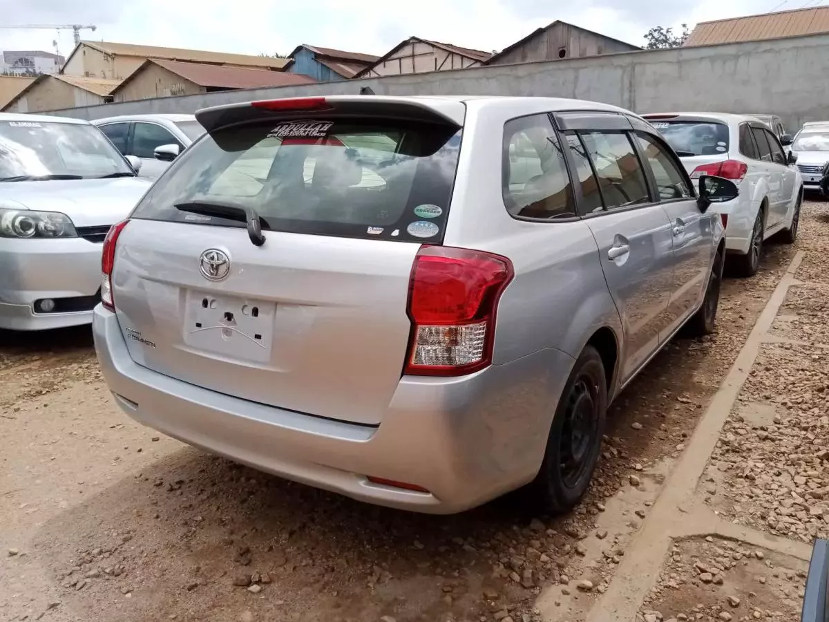 Toyota Fielder    - 2014