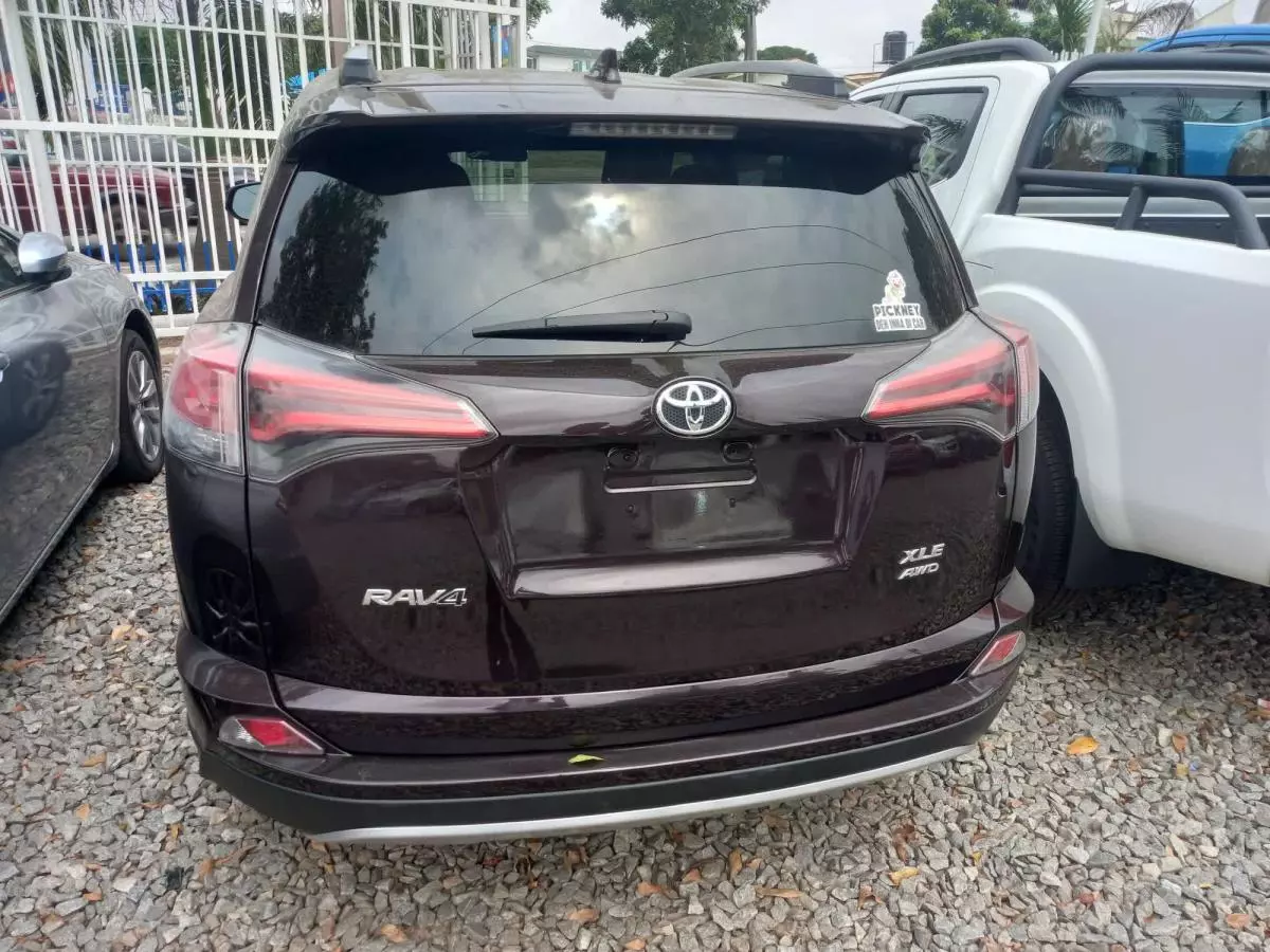 Toyota Rav4   - 2018