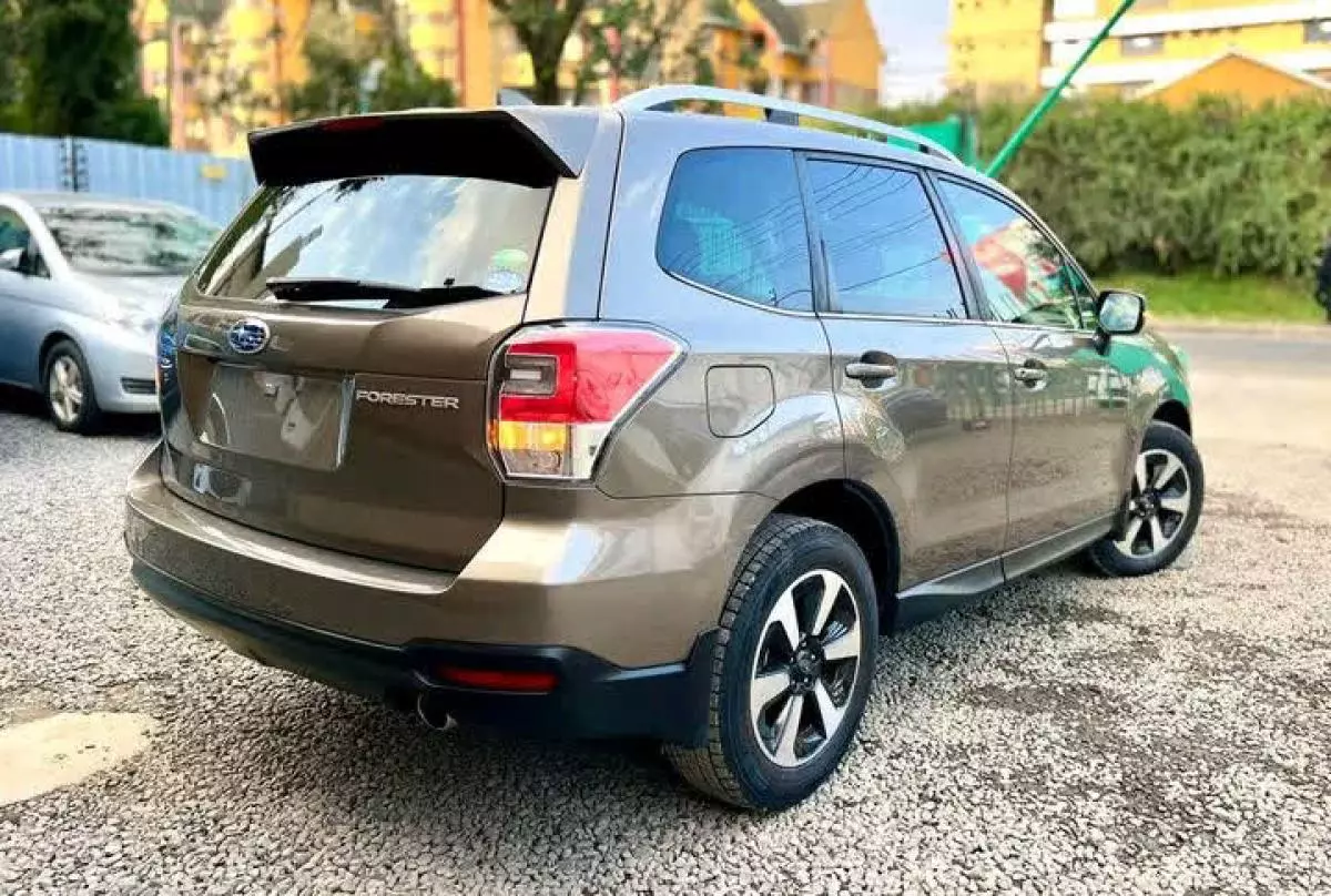 Subaru Forester   - 2016