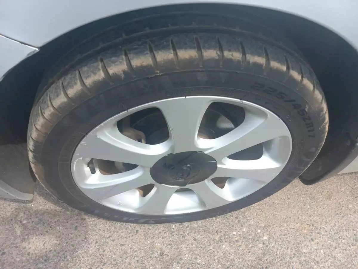 Hyundai Elantra - 2013