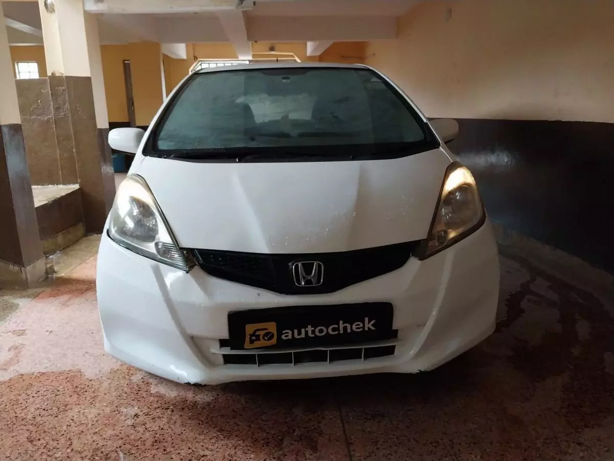 Honda Fit   - 2013