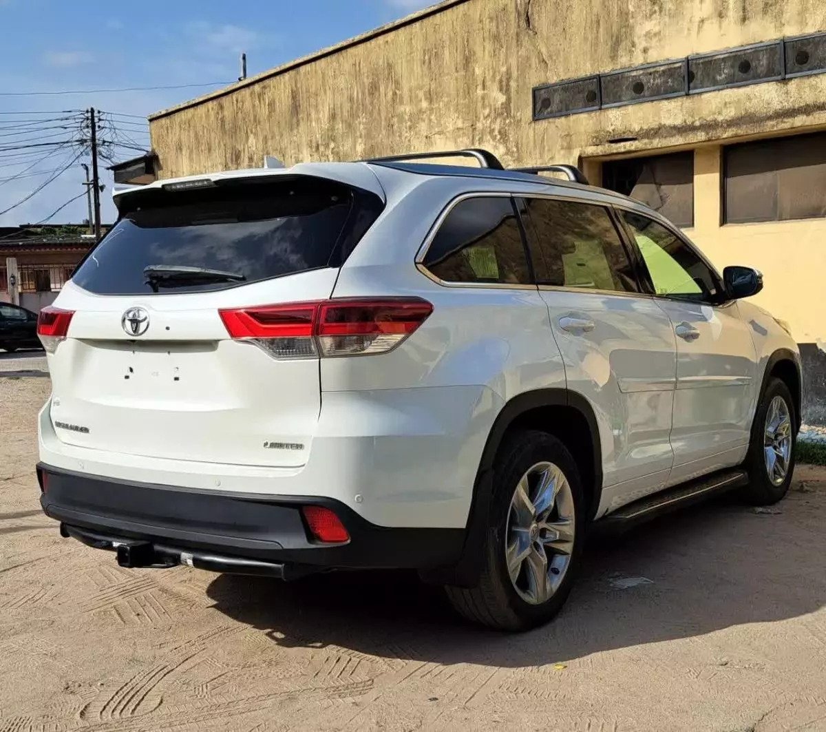 Toyota Highlander   - 2015