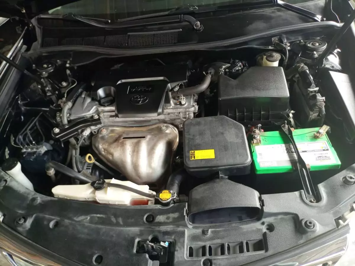 Toyota Camry - 2012