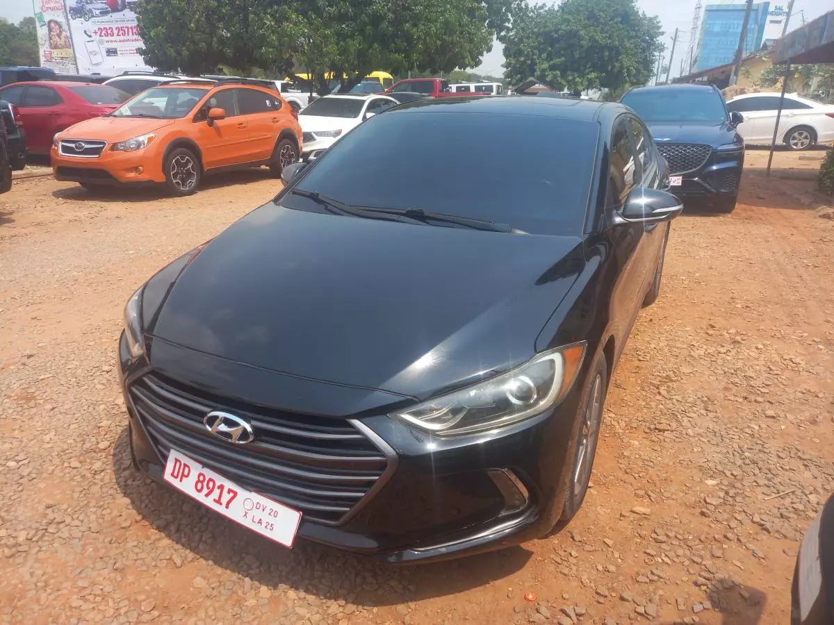 Hyundai Elantra   - 2018