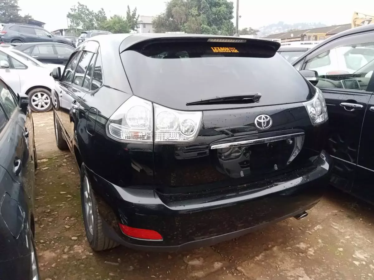 Toyota Harrier   - 2009