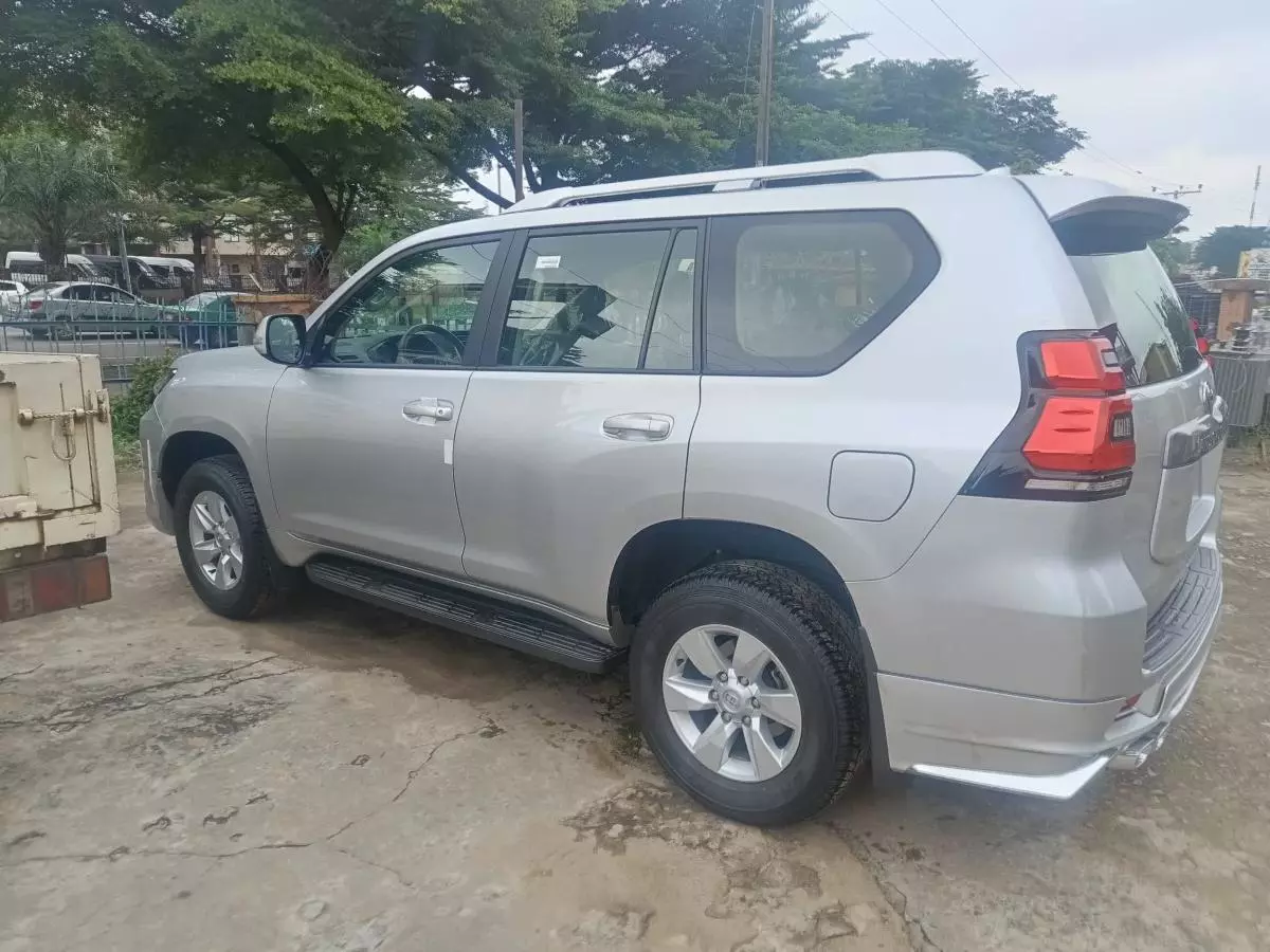 Toyota Land Cruiser Prado TX L   - 2022