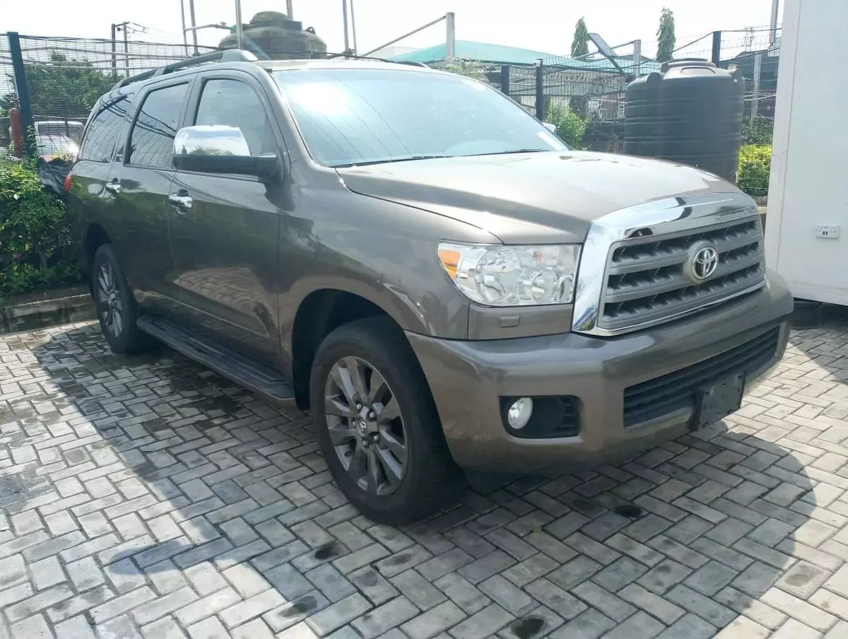 Toyota Sequoia   - 2012