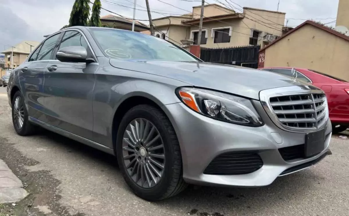 Mercedes-Benz C 300   - 2015