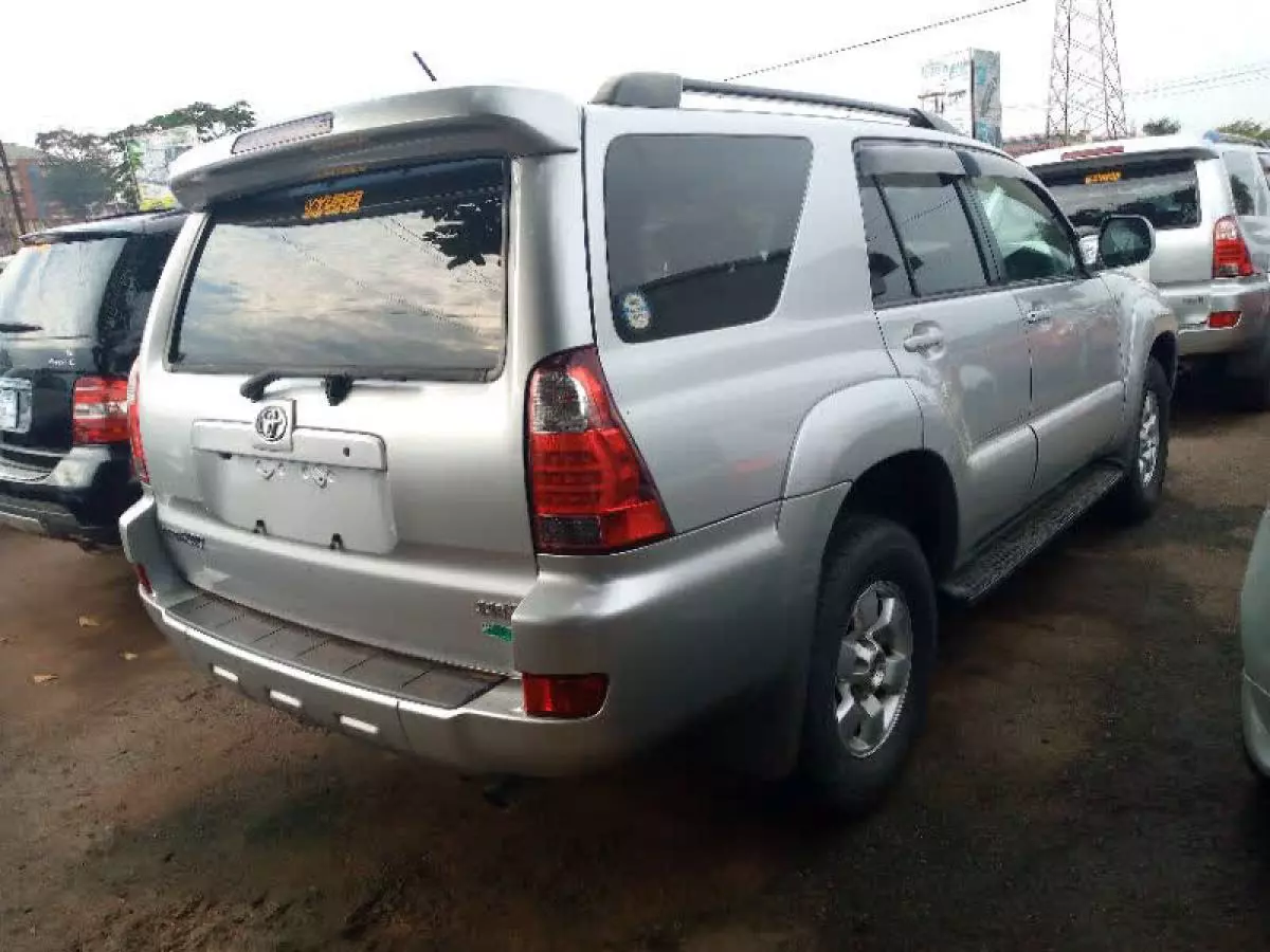 Toyota surf   - 2008