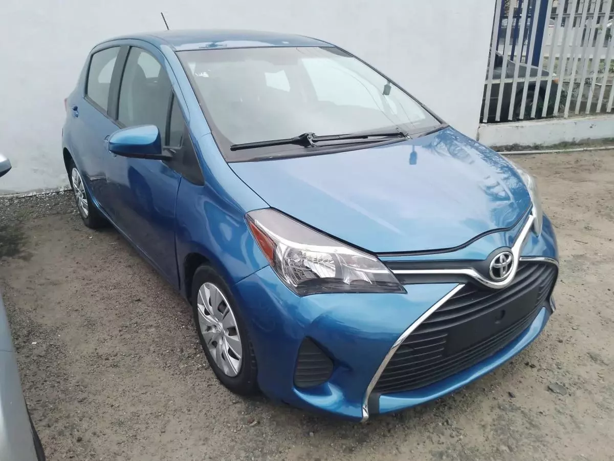 Toyota Yaris   - 2016