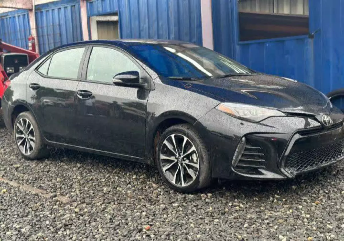 Toyota Corolla   - 2018