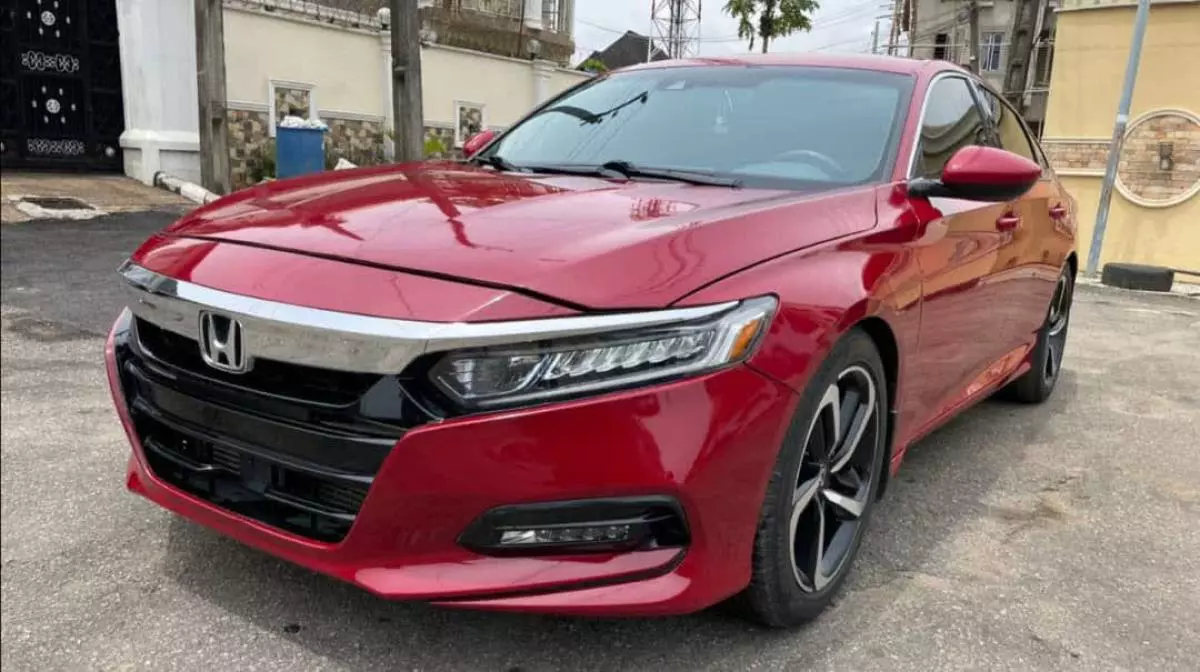 Honda Accord   - 2018