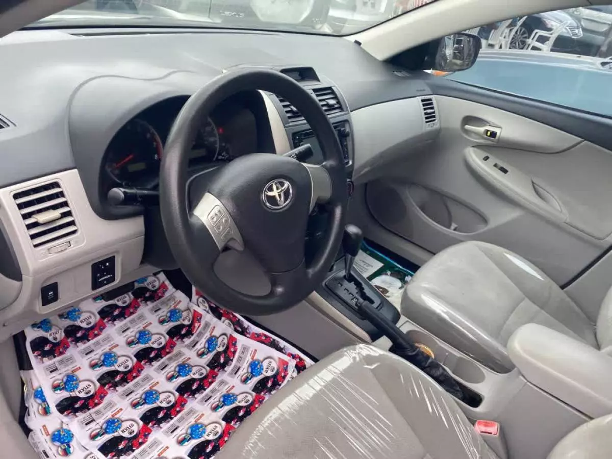Toyota Corolla - 2013