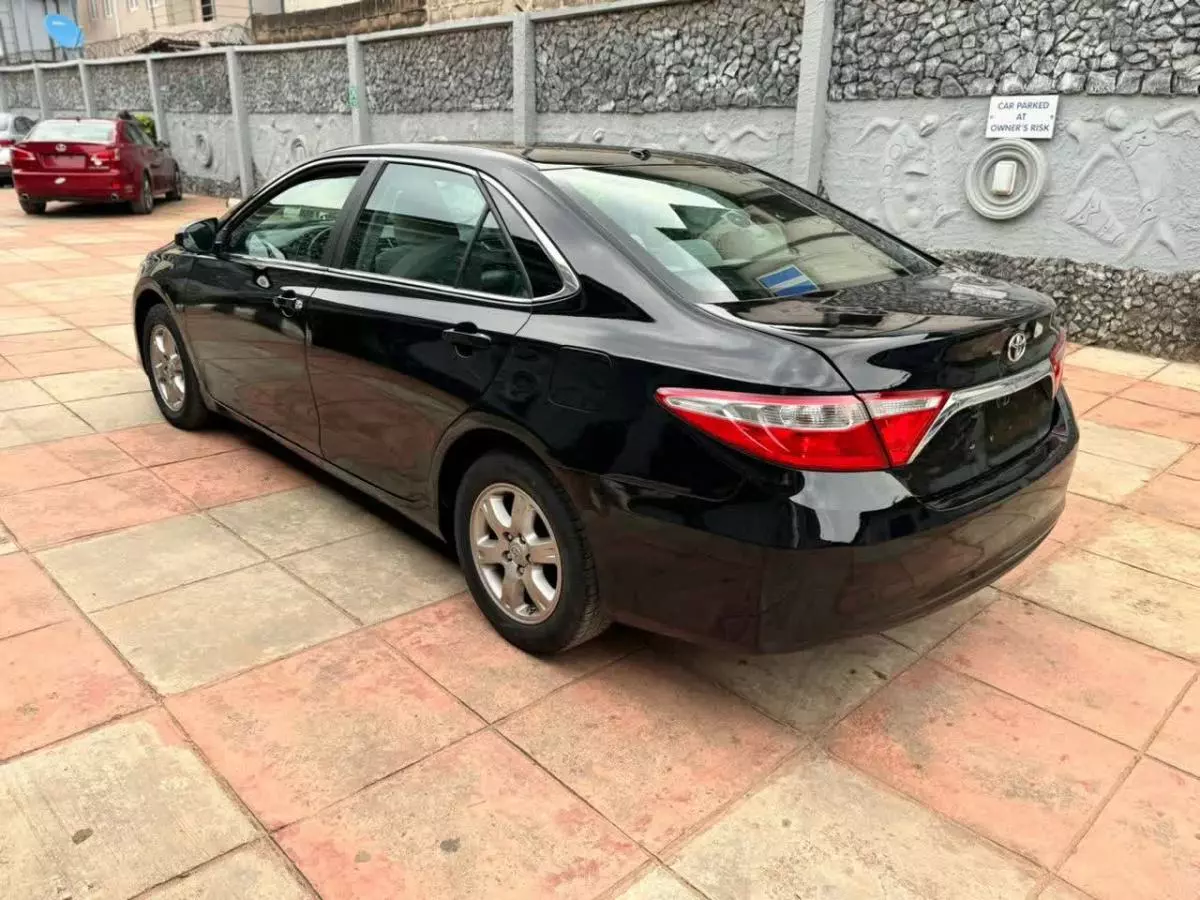 Toyota Camry   - 2015