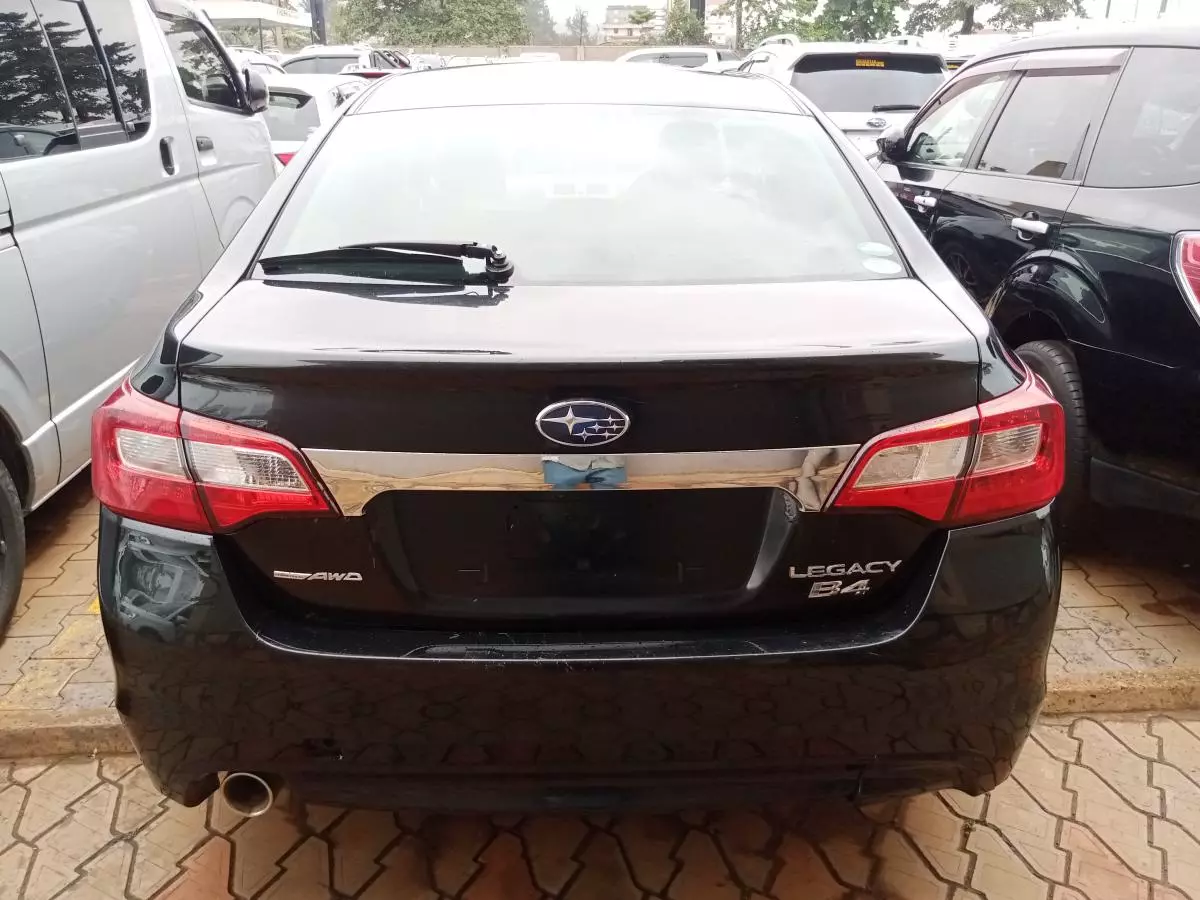 Subaru Legacy B4   - 2015