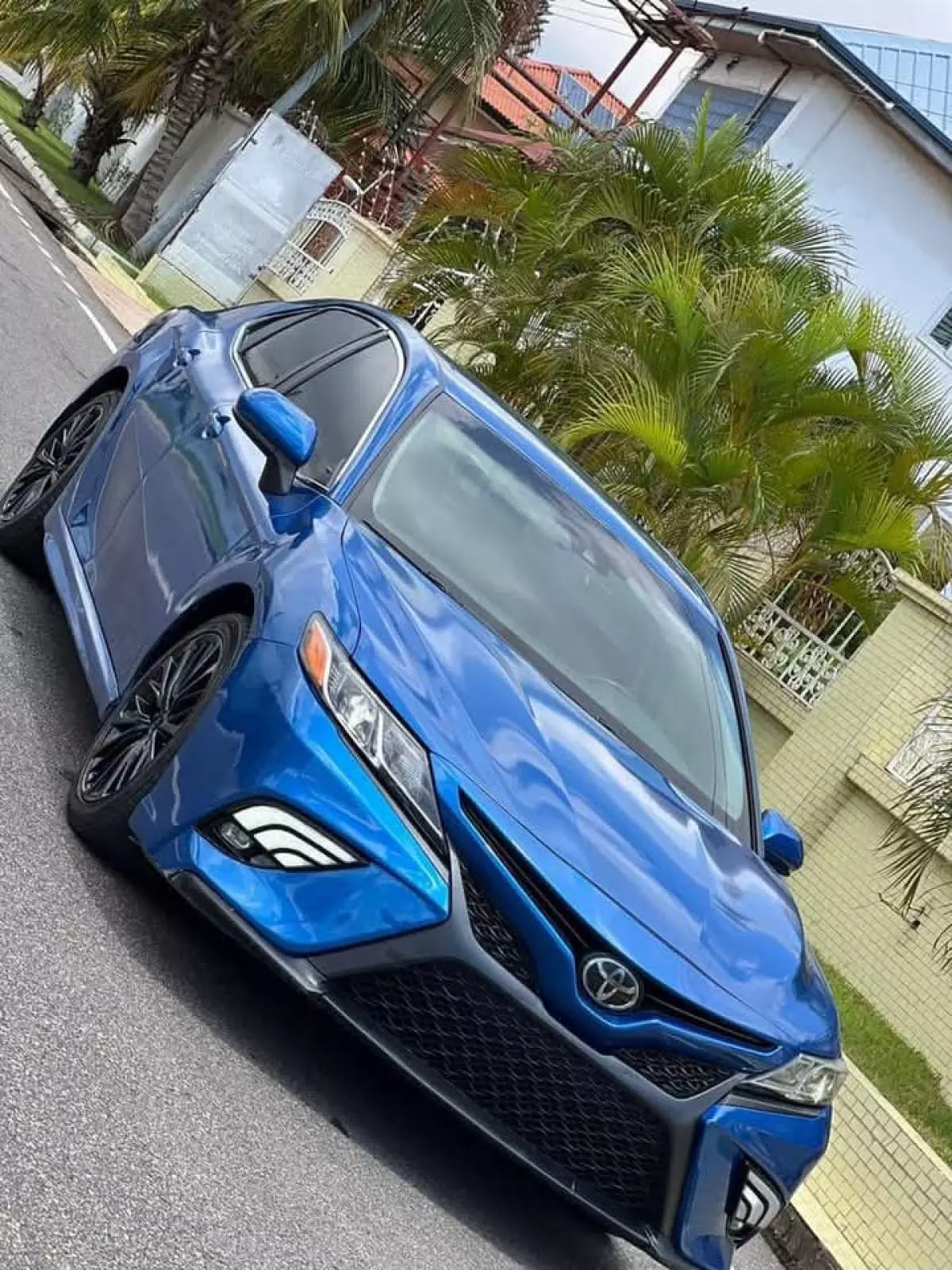 Toyota Camry   - 2019