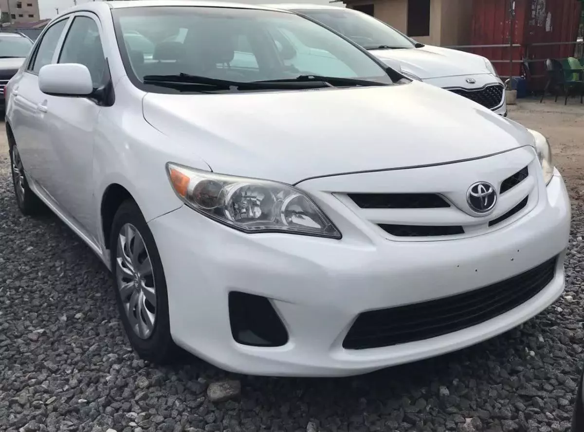 Toyota Corolla   - 2013