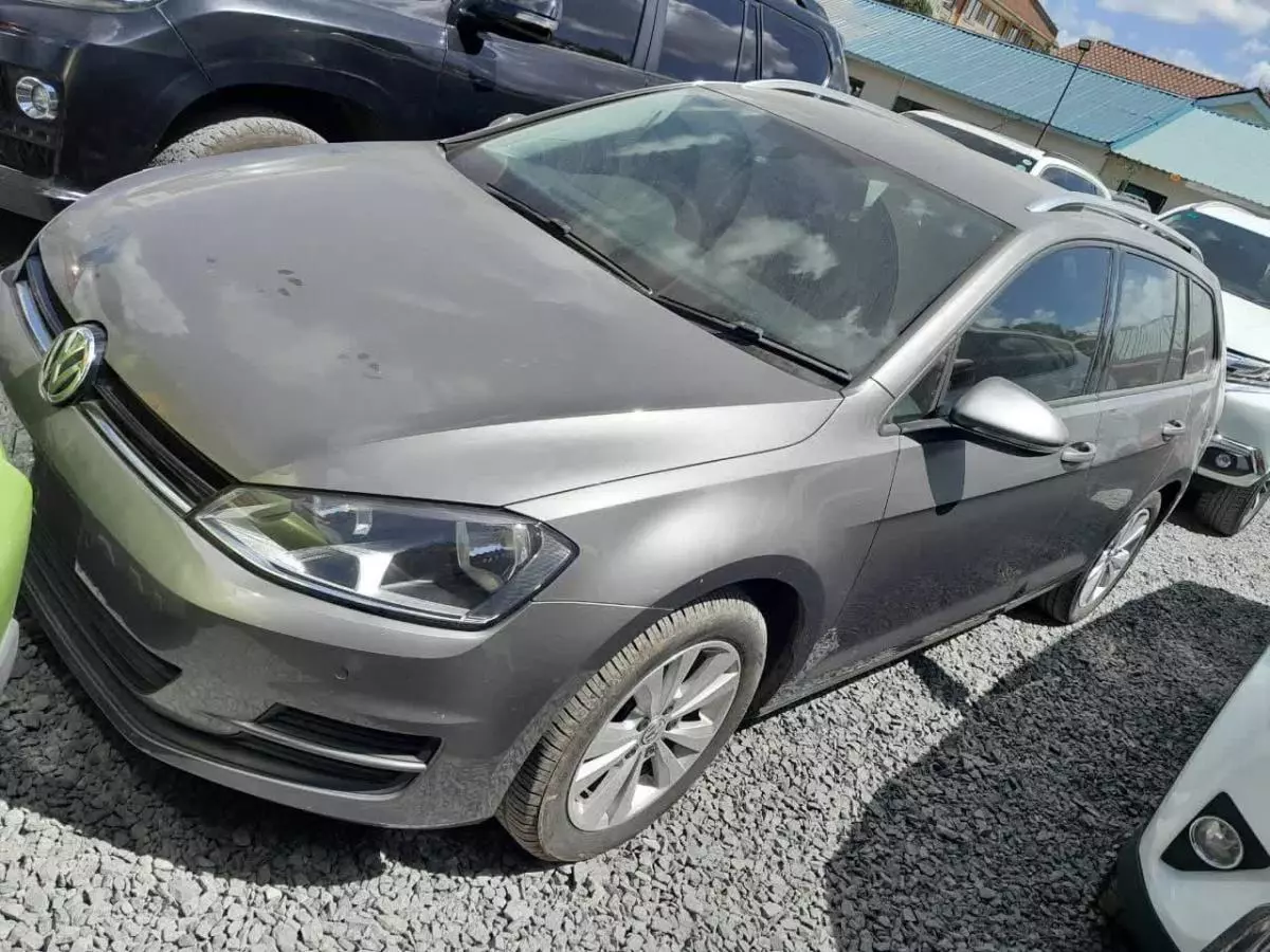Volkswagen Golf - 2015