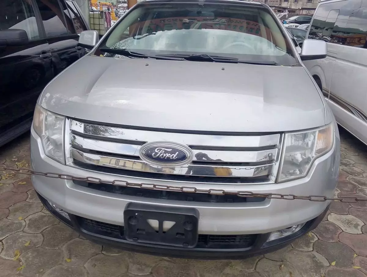 Ford Edge   - 2010