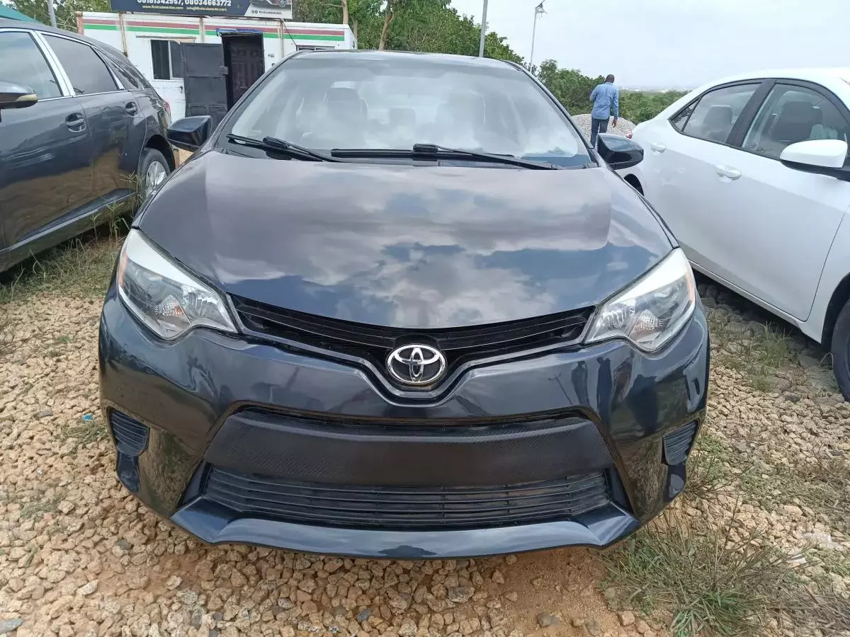 Toyota Corolla   - 2015