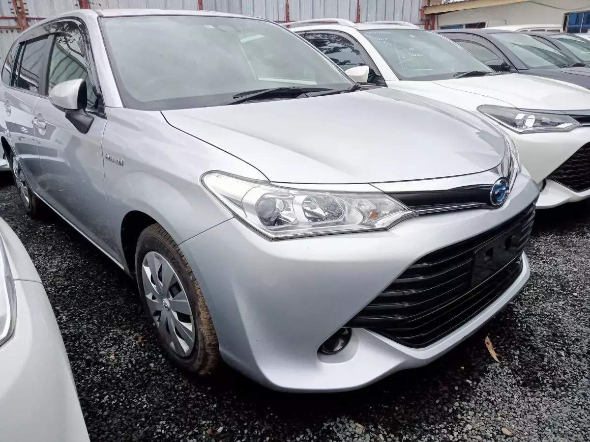 Toyota Fielder hybrid  - 2015