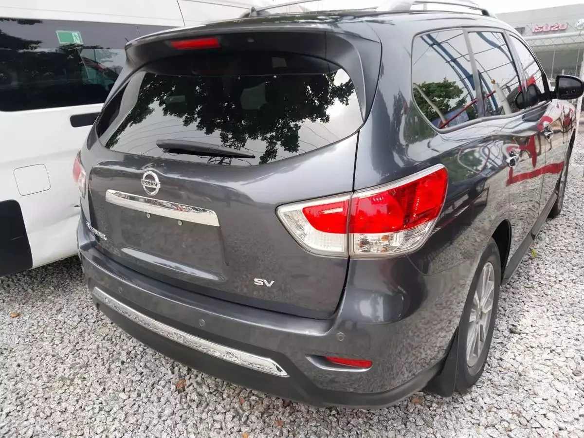 Nissan Pathfinder - 2013