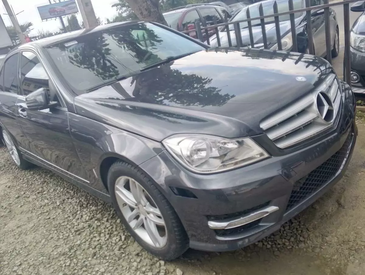 Mercedes-Benz C 300   - 2013