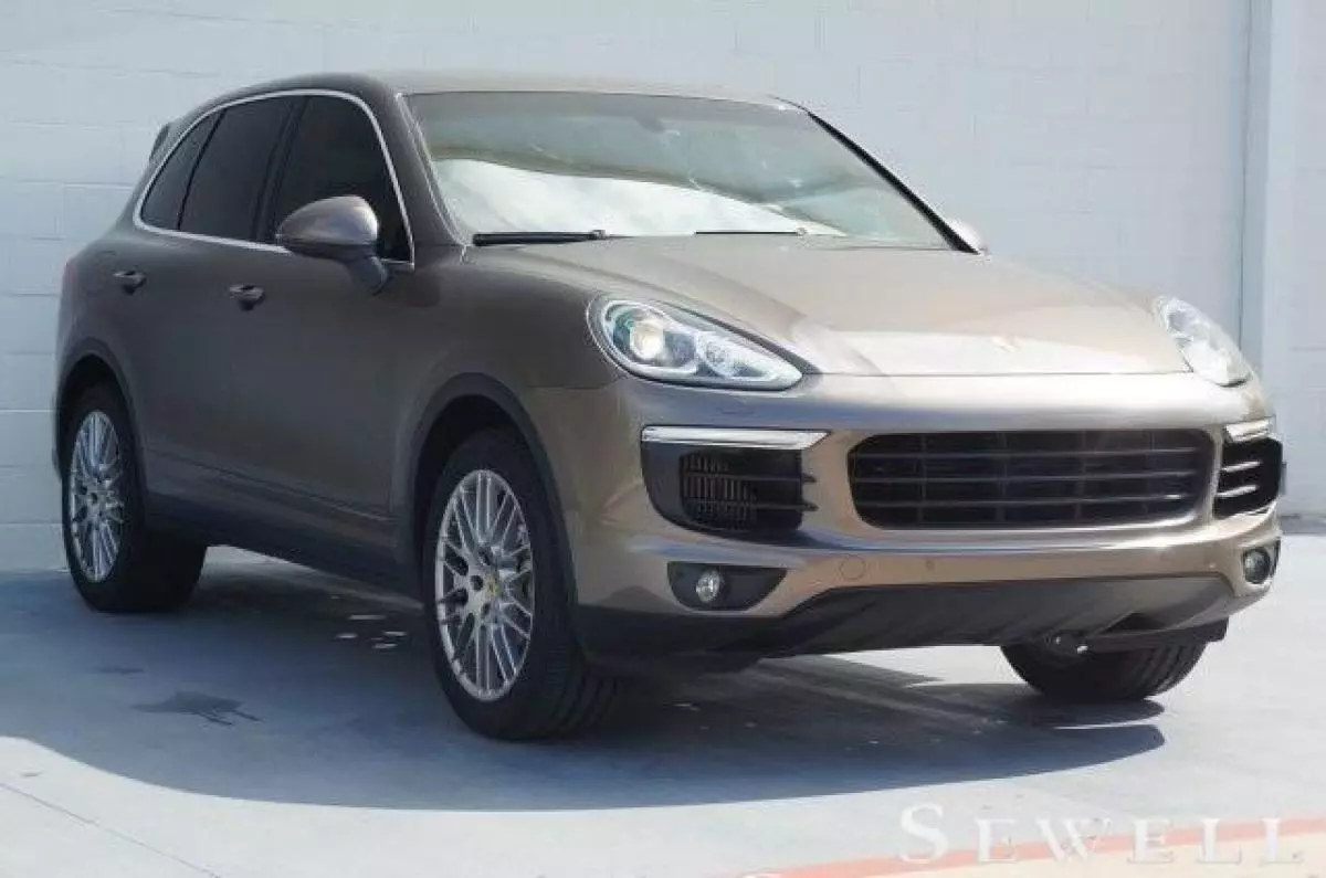 PORSCHE Cayenne   - 2016