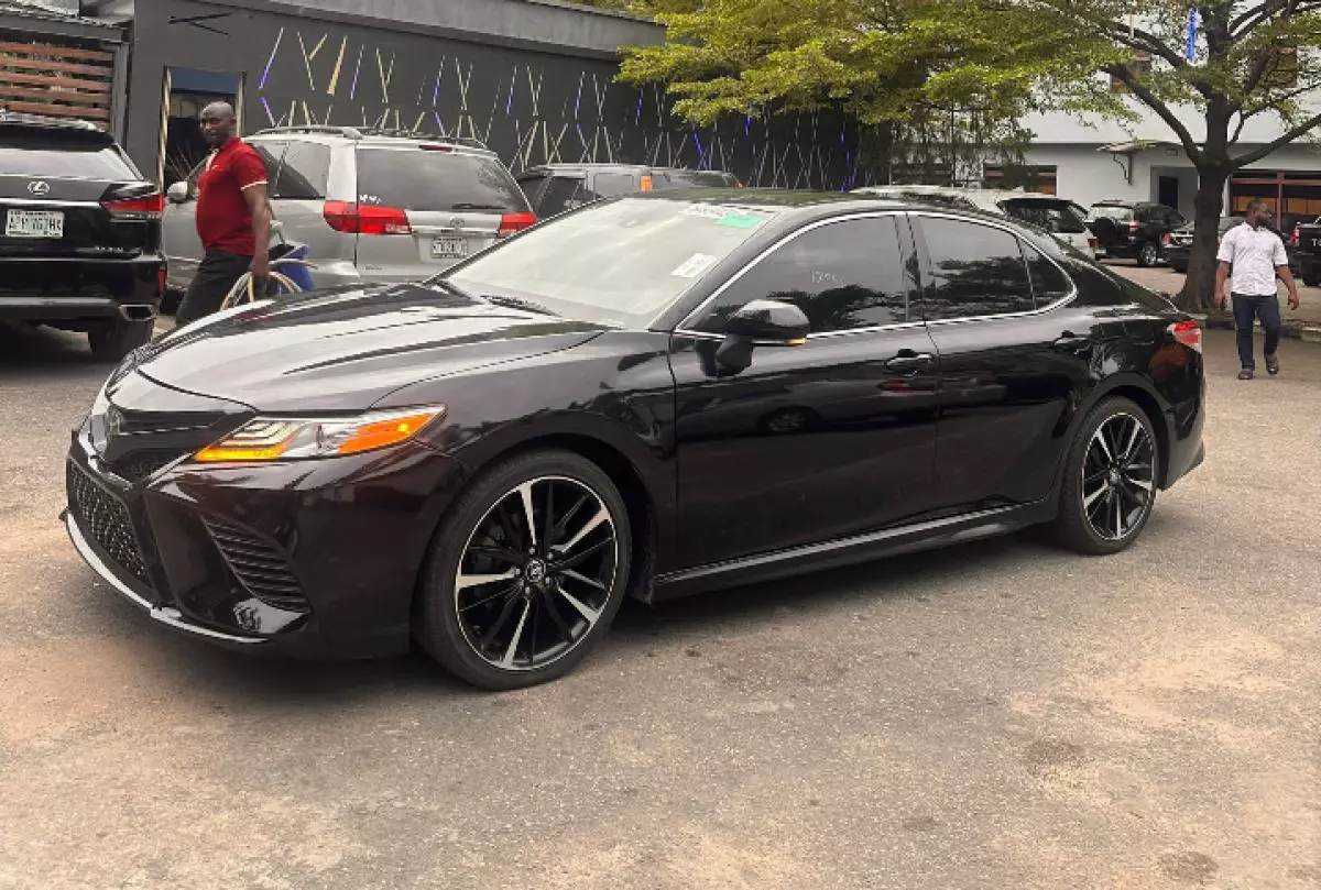 Toyota Camry   - 2020