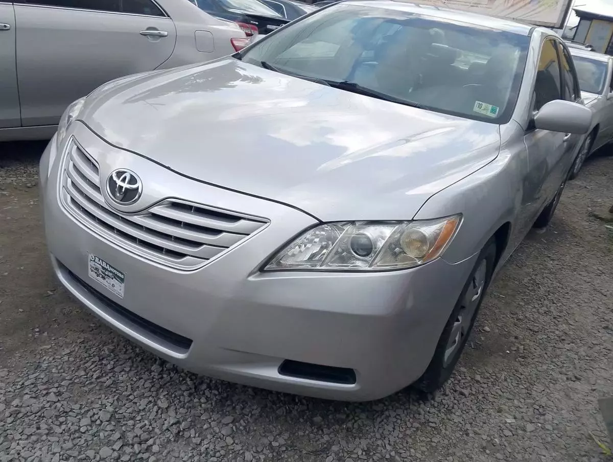 Toyota Camry   - 2007