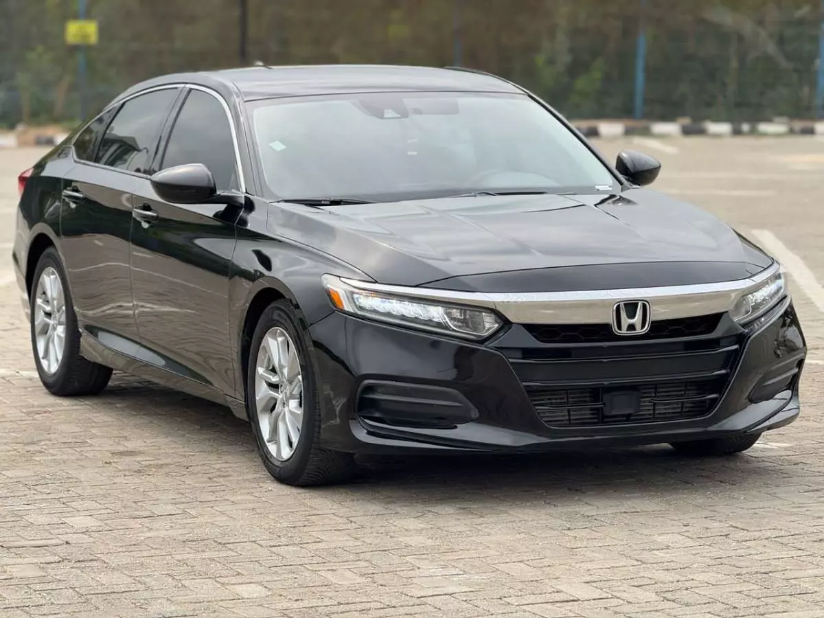 Honda Accord   - 2018