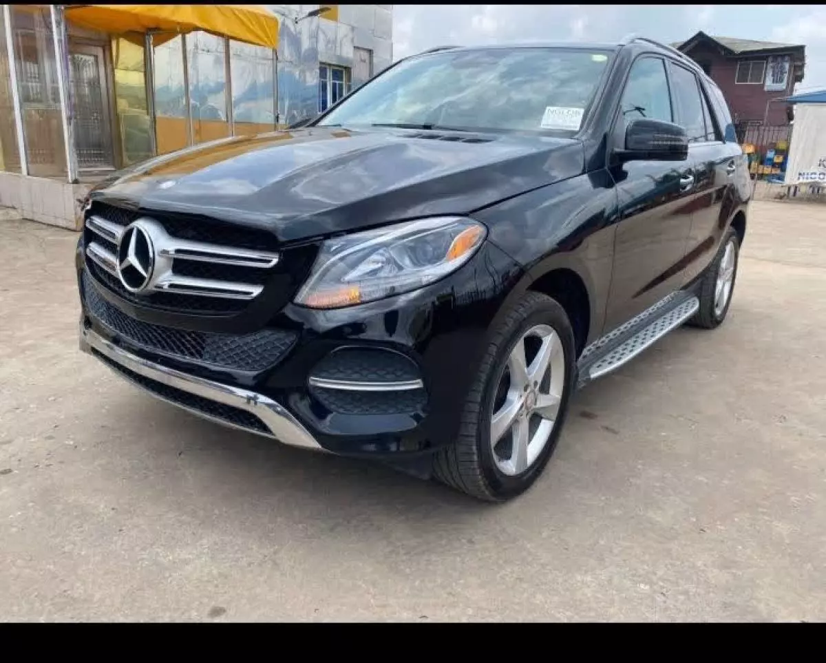 Mercedes-Benz GLE 350   - 2016