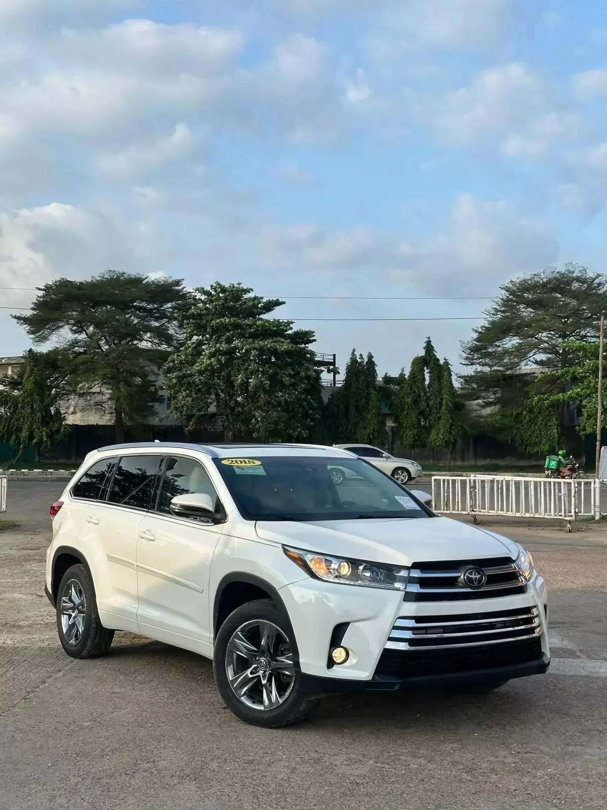 Toyota Highlander   - 2018