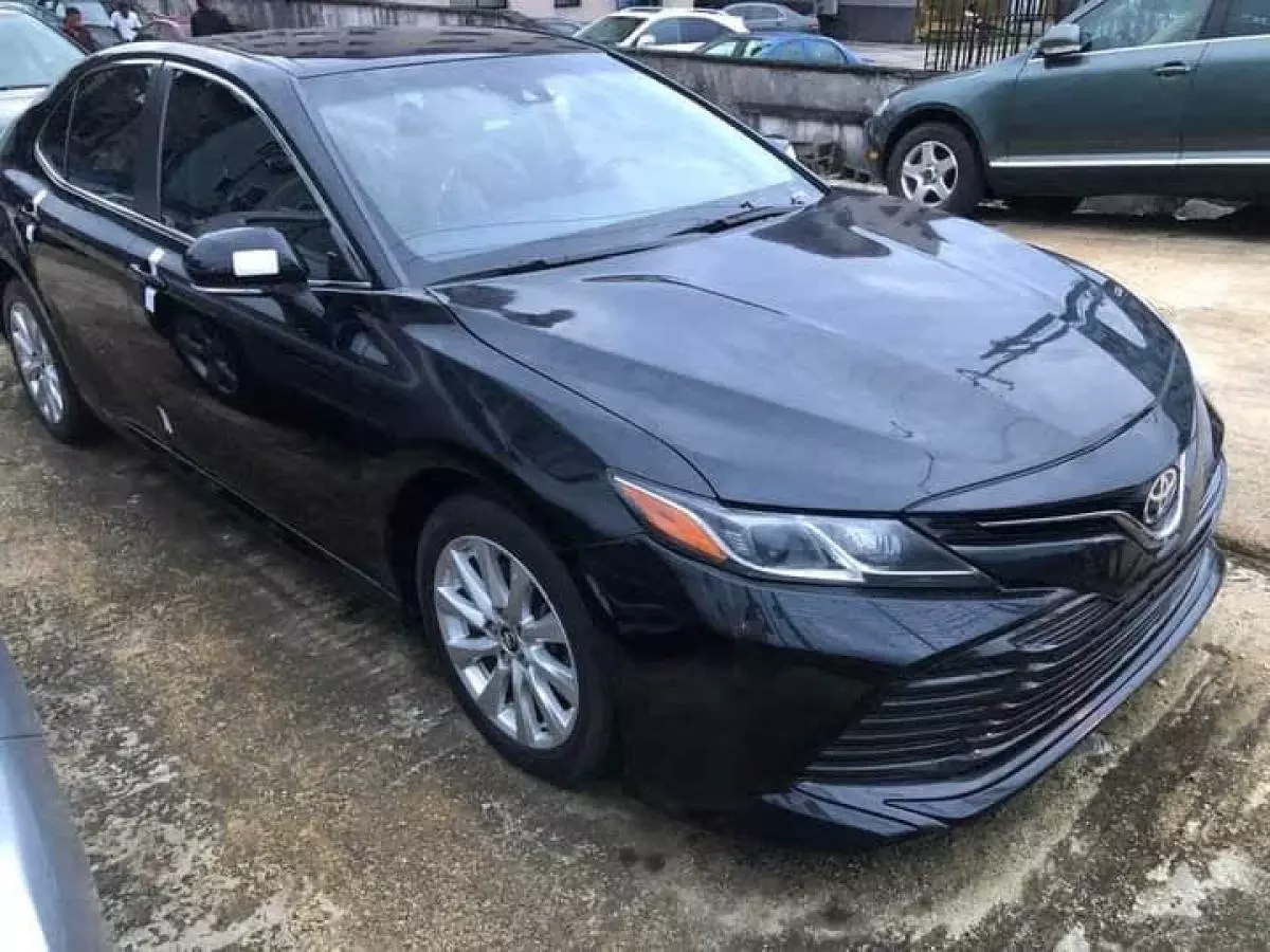 Toyota Camry   - 2020