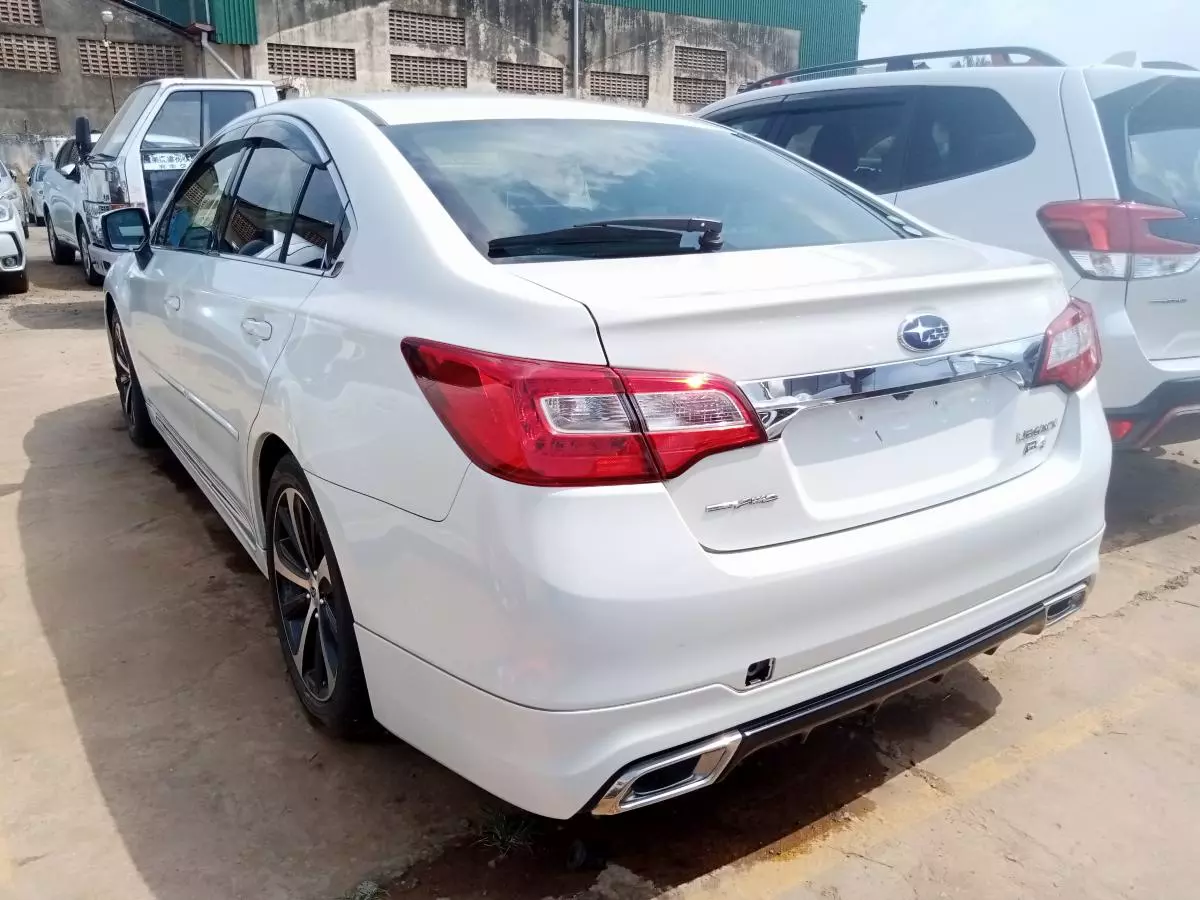 Subaru Legacy B4   - 2015