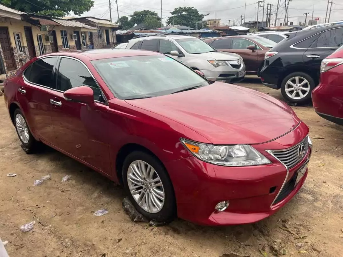 Lexus ES 350   - 2014