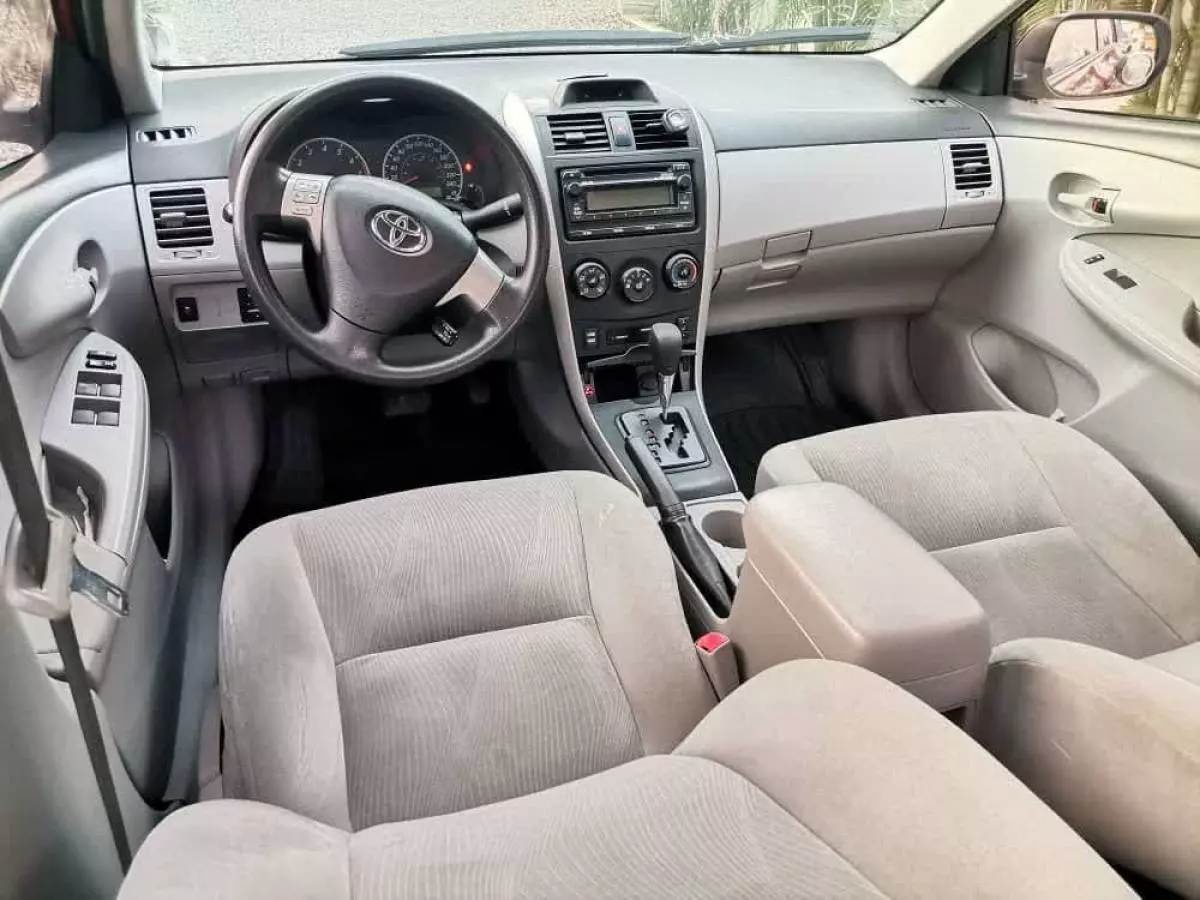 Toyota Corolla   - 2013