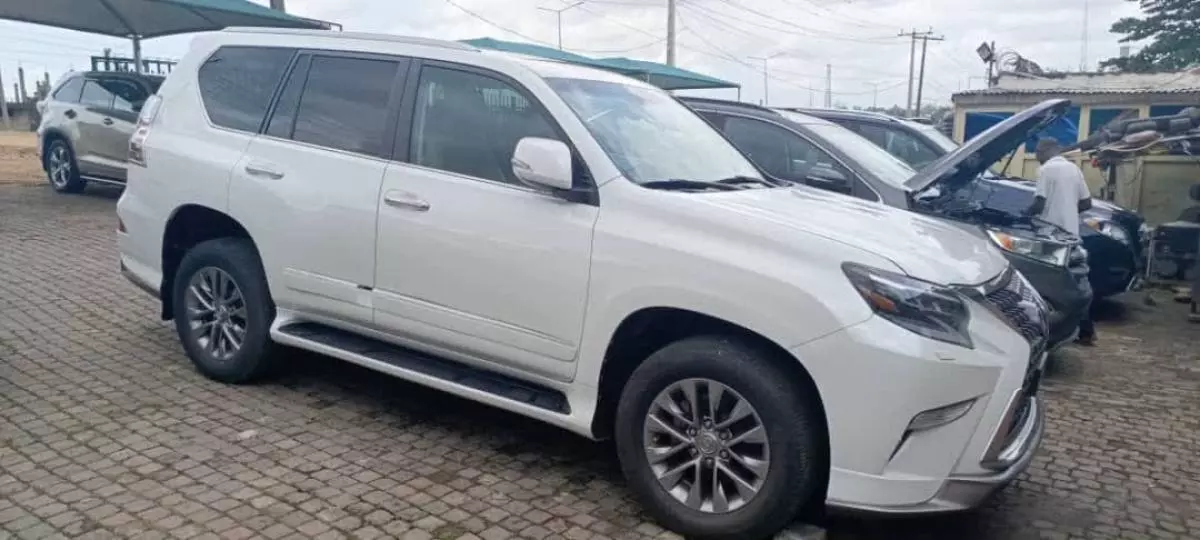 Lexus GX 460   - 2016