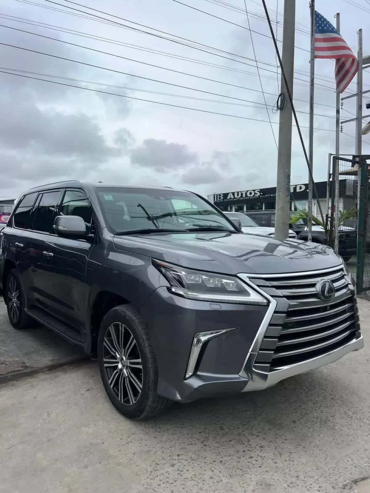 Lexus LX 570   - 2019