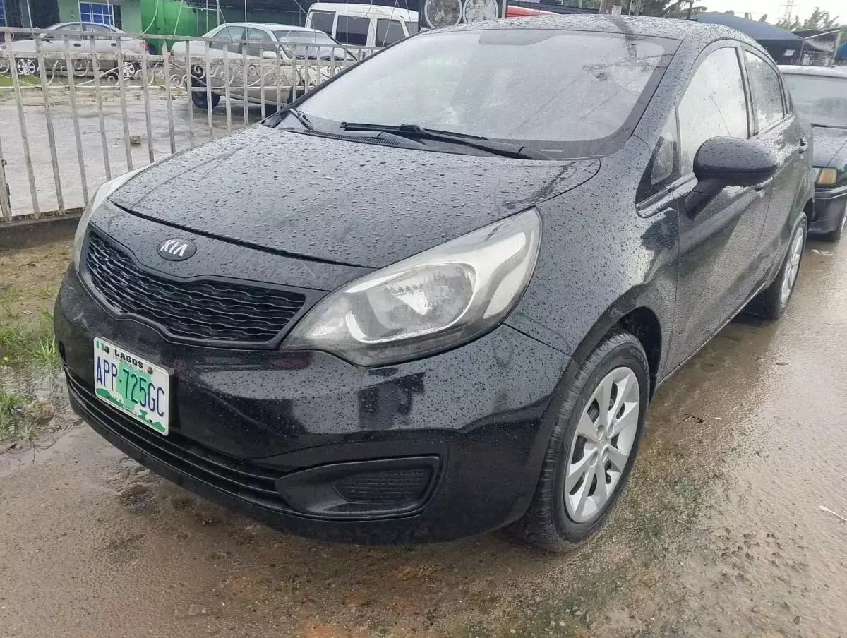 KIA Rio   - 2013