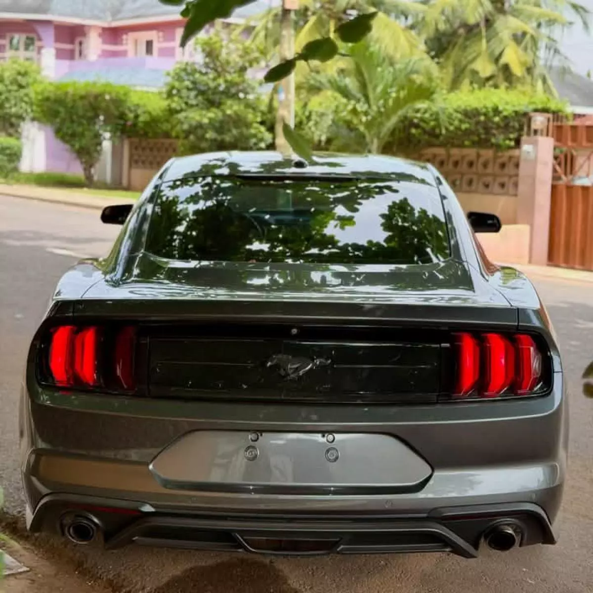 Ford Mustang   - 2018