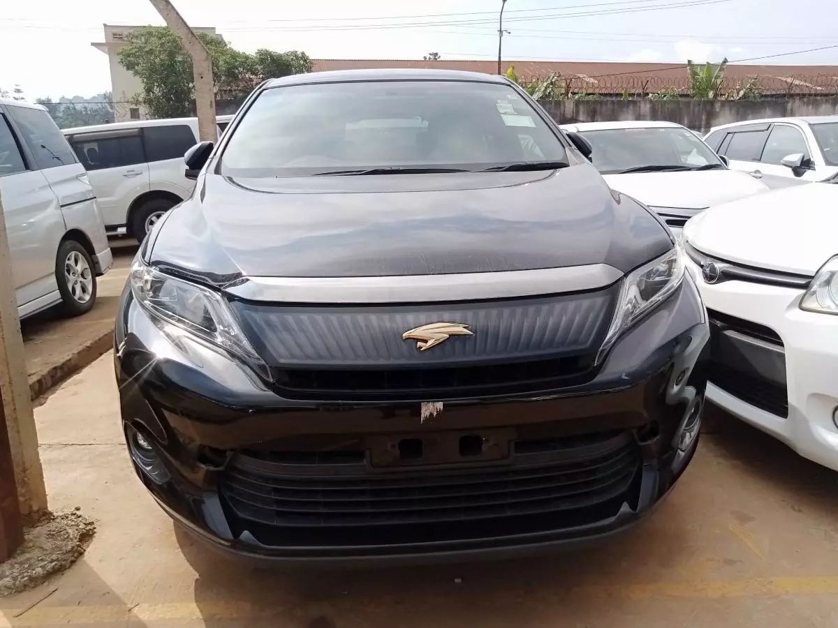 Toyota Harrier   - 2015