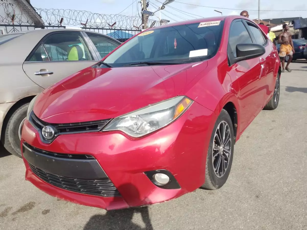 Toyota Corolla   - 2015