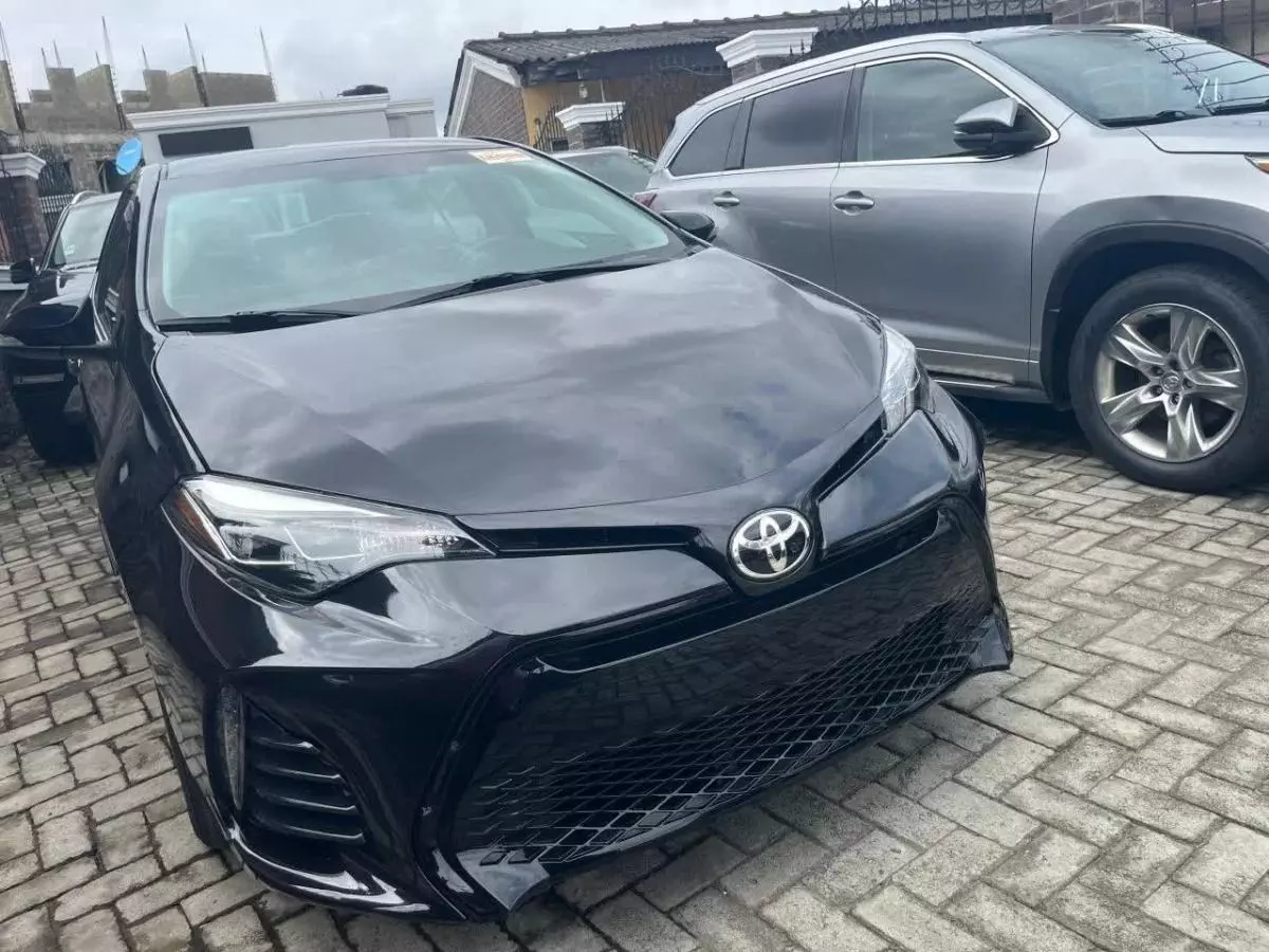 Toyota Corolla   - 2014