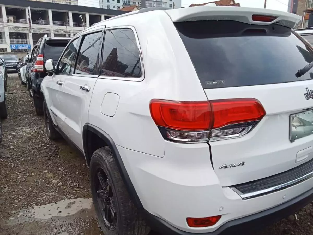 JEEP Grand Cherokee   - 2016