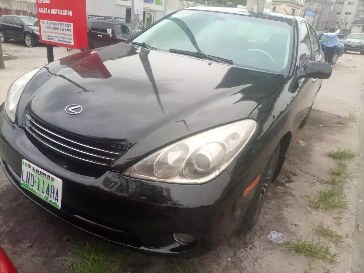 Lexus ES 330   - 2004