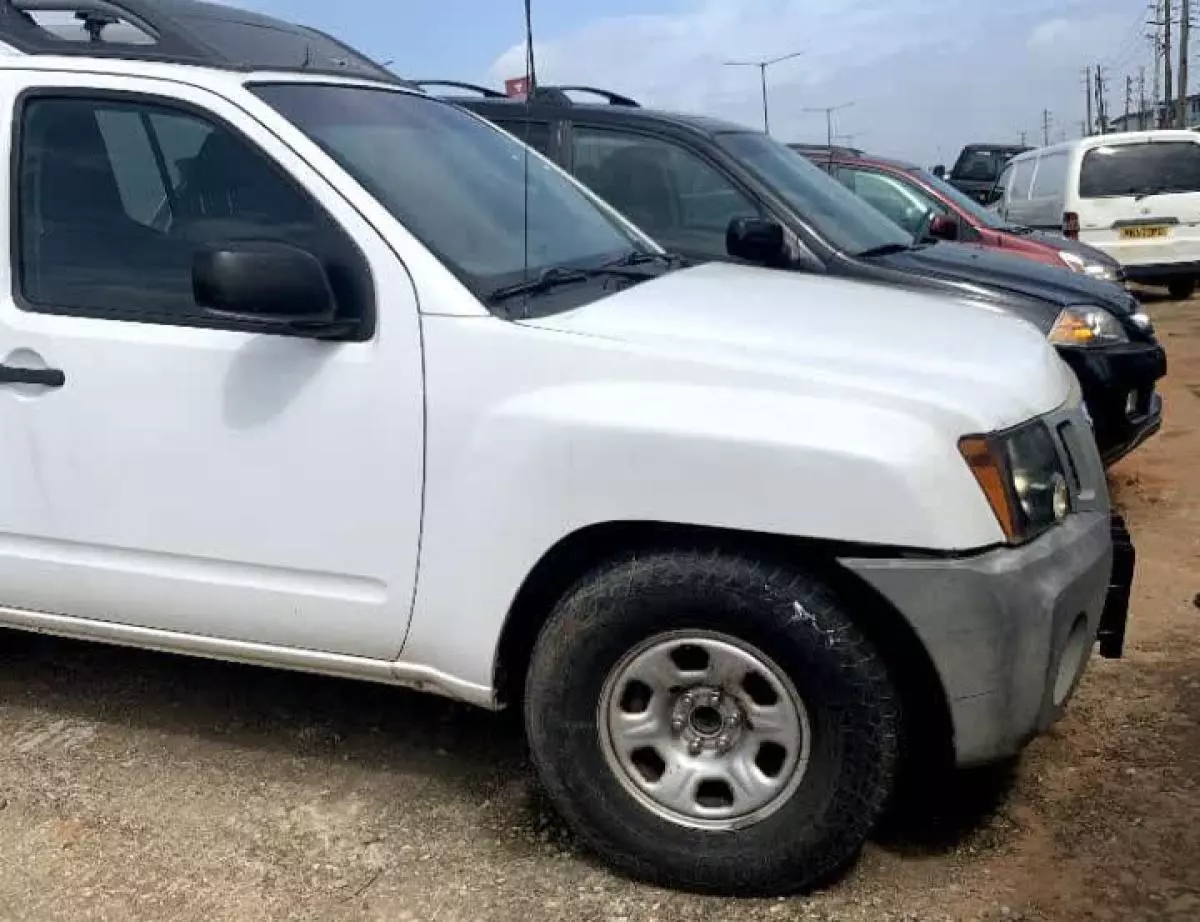 Nissan Xterra   - 2010