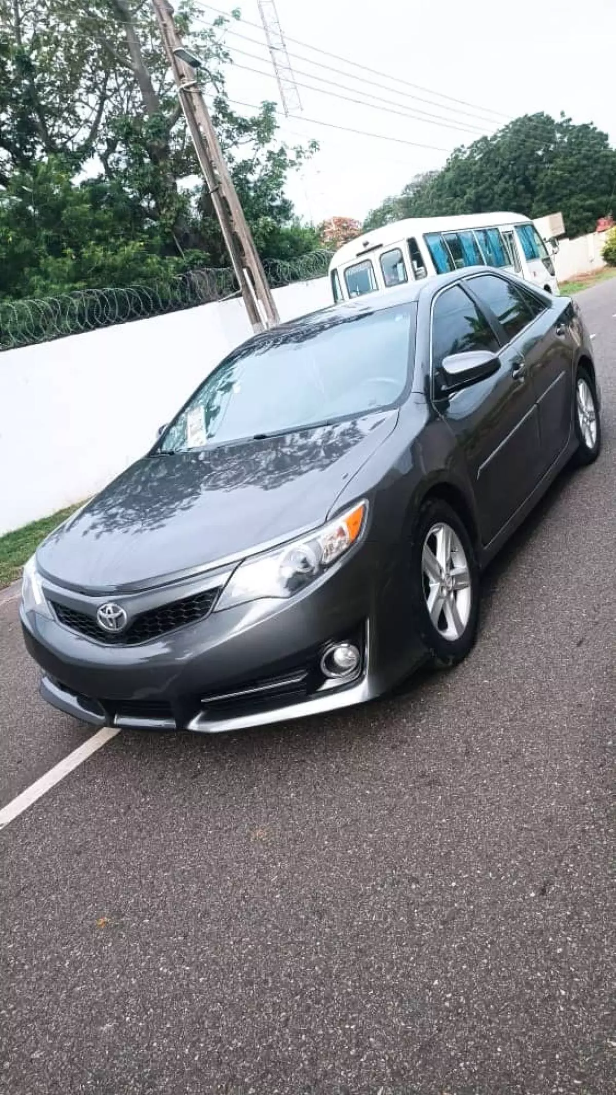 Toyota Camry   - 2014