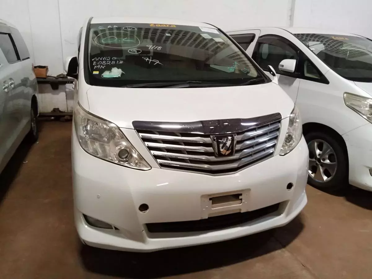 Toyota Alphard   - 2009